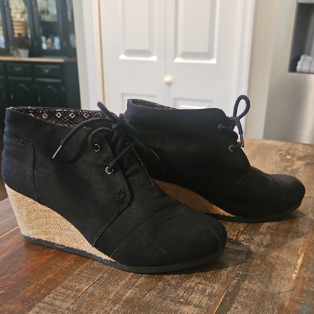 BOBS By Skechers Linen Cloth Wedge Bootys